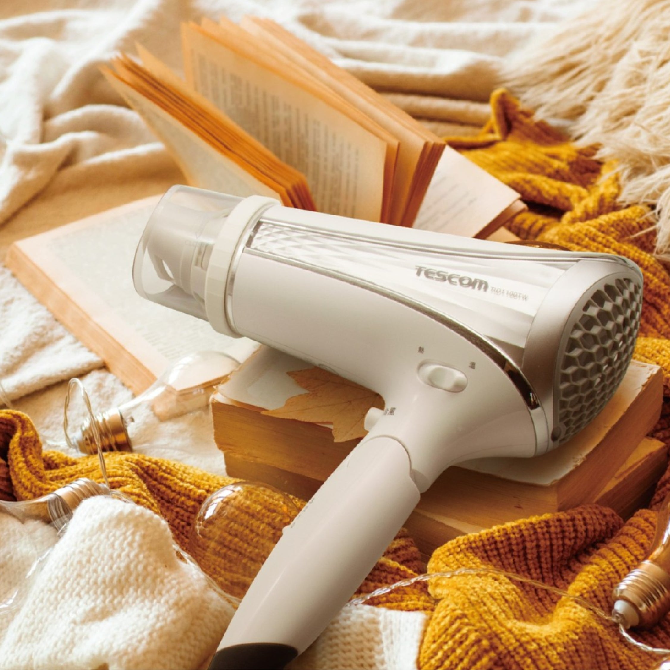 ELECOM Tescom Way Nozzle Negative Ion Hair Dryer TID1100SG/High